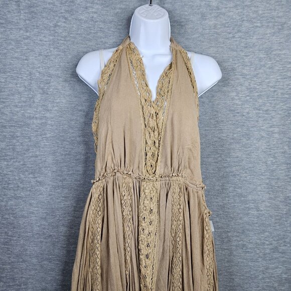 AREA STARS Farrah Halter Lace Trimming Exposed Back Dress Sz XS NEW - Picture 2 of 11